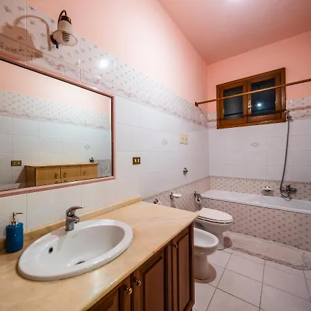 Lo Specchio Di Eolo-zais Saracen Holiday home